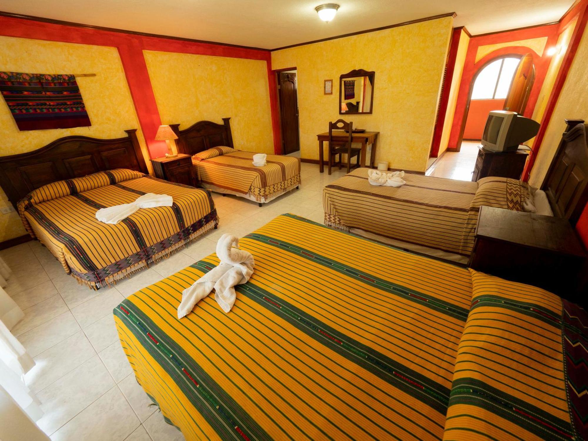 Hotel Tiosh Abaj Сантьяго-Атитлан Экстерьер фото